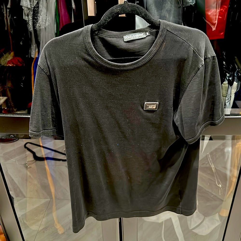 DOLCE & GABBANA LOGO PLAQUE BLACK T SHIRT SIZE 50
